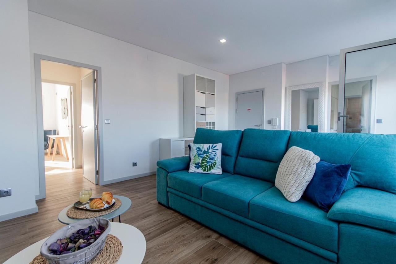 Downtown 1Br Apartment W/ Balcony By Lovelystay Porto Eksteriør billede