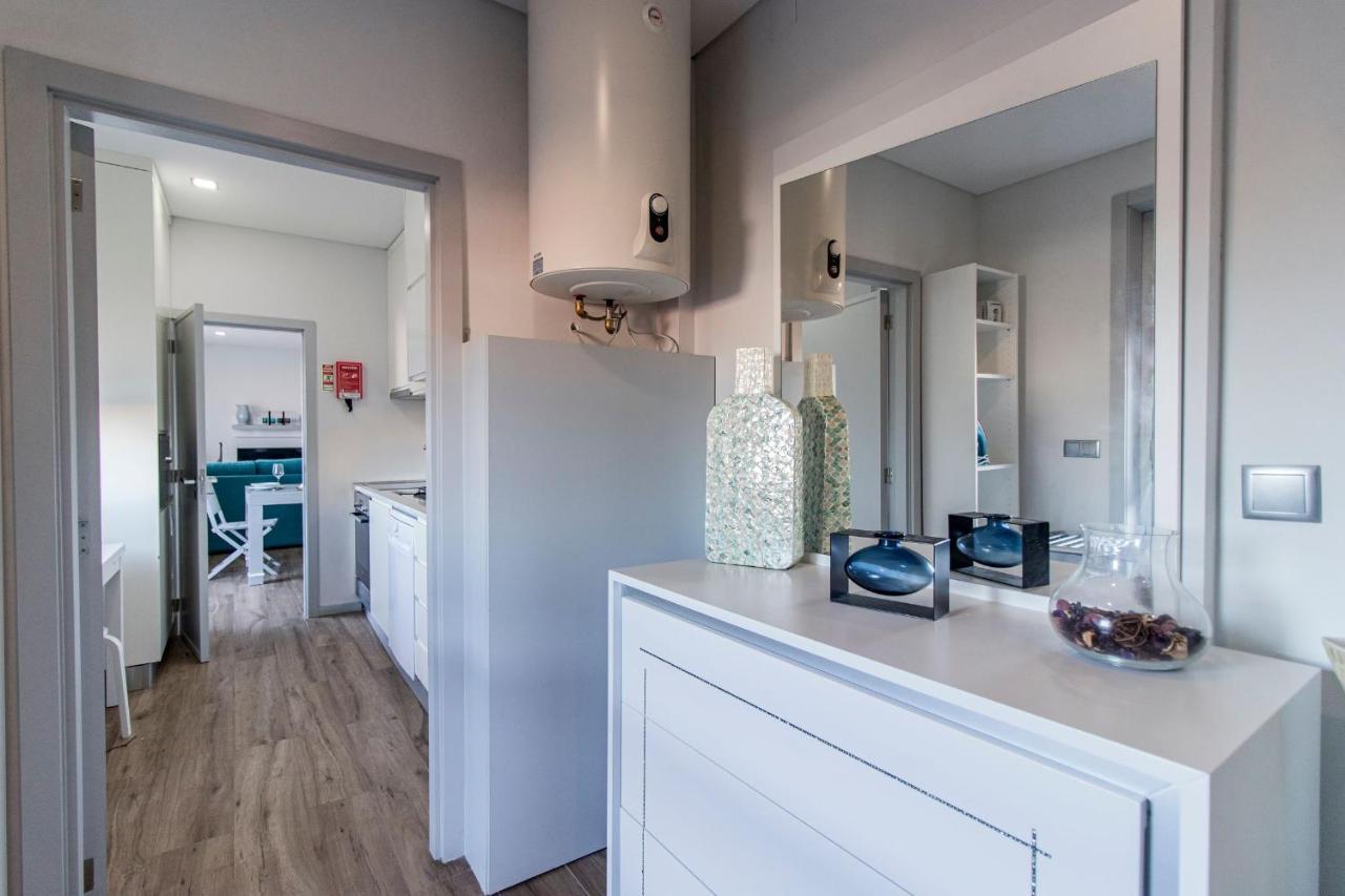 Downtown 1Br Apartment W/ Balcony By Lovelystay Porto Eksteriør billede